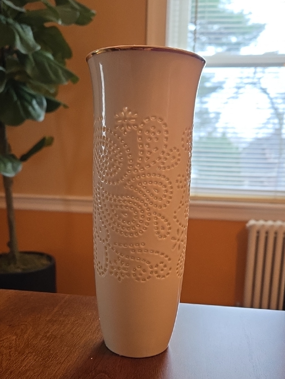 NIB Lenox Pierced Paisley Porcelain Vase with Gold Trim
